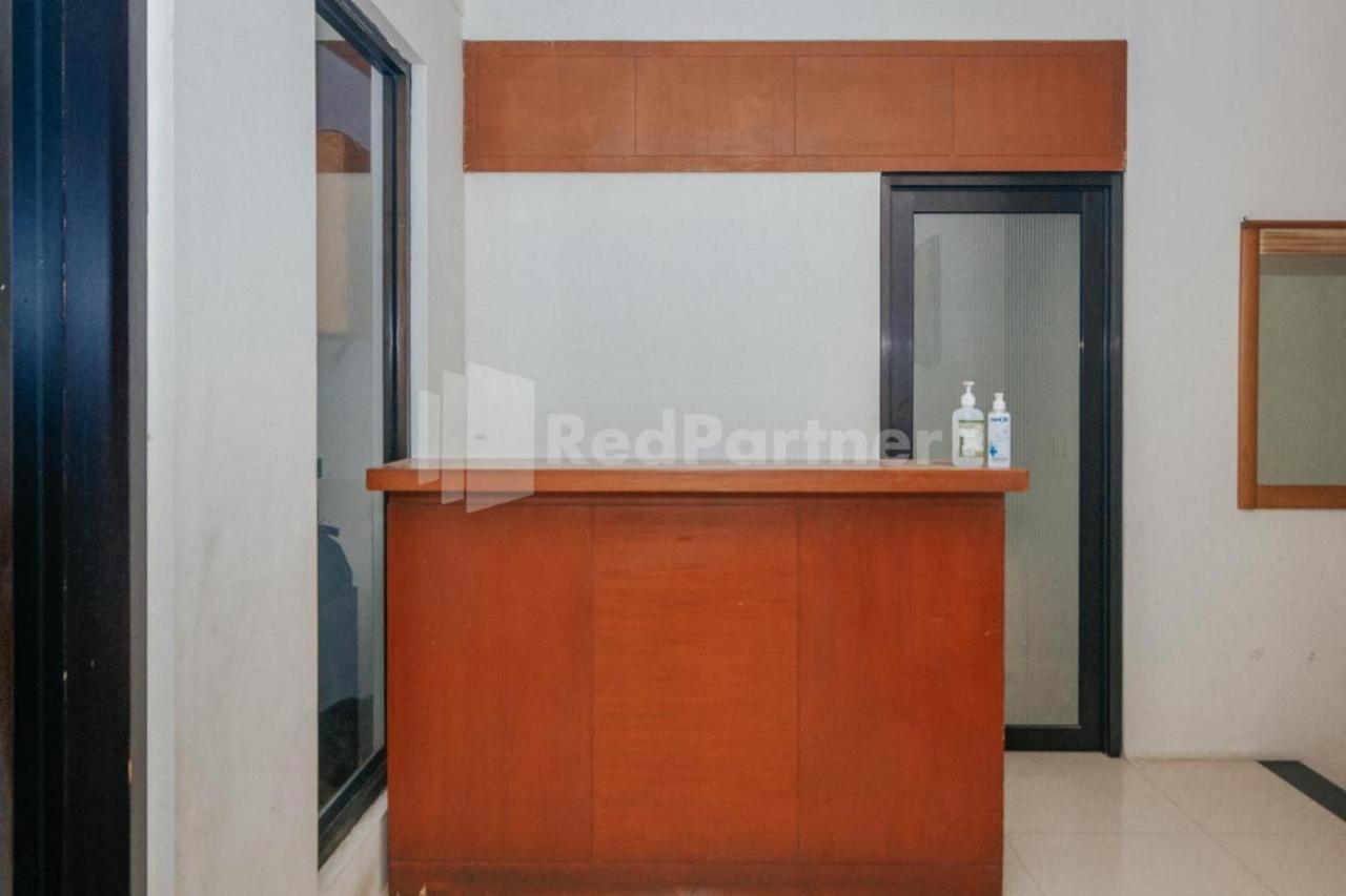 De Lugano Scbd Syariah Mitra Reddoorz Hotel Jakarta Exterior photo